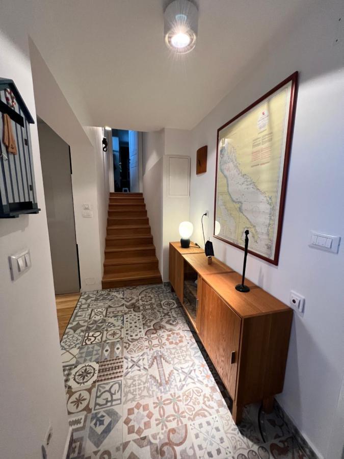 Dreamtime - One Badroom And 1 Livingroom Apartment Veprinac エクステリア 写真