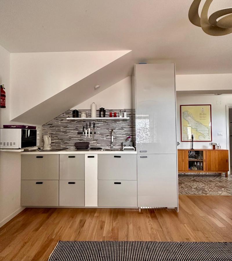 Dreamtime - One Badroom And 1 Livingroom Apartment Veprinac エクステリア 写真